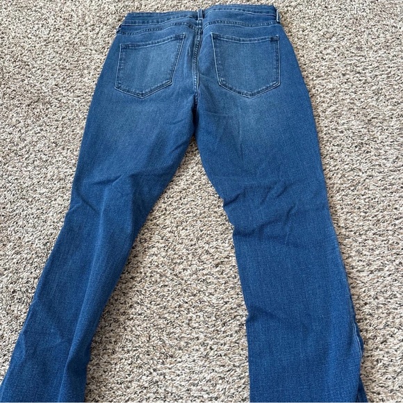 Old Navy Women's Boot Cut Jeans in Deep Blue - Picture 2 of 3